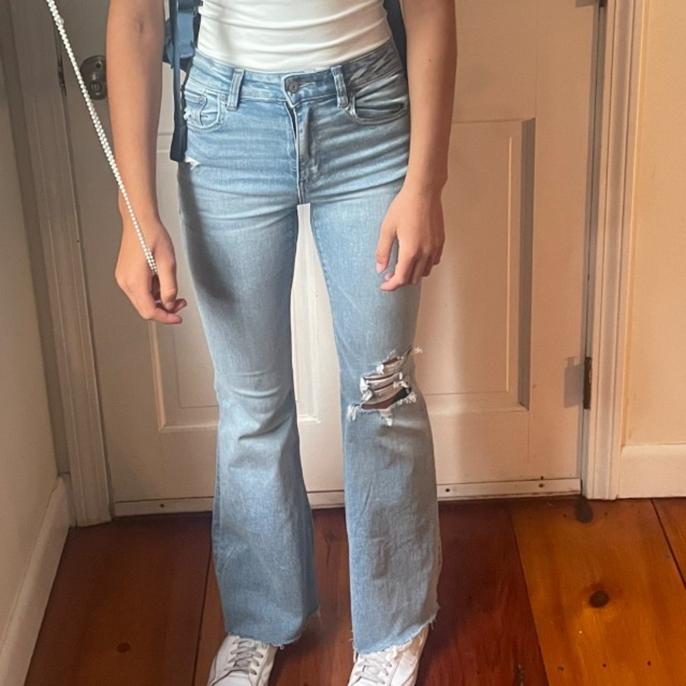 American eagle light wash ripped flare jeans size 2